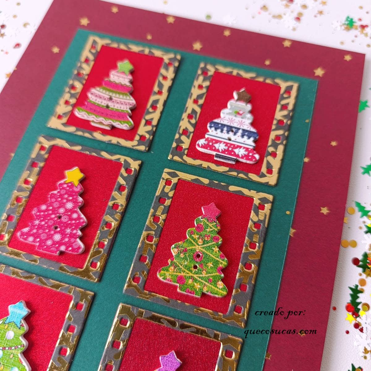 Tarjeta hecha a mano con botones de árboles de navidad 2 botones de madera arboles de navidad